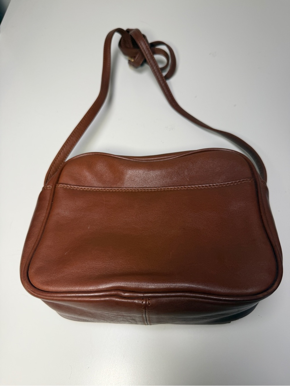 Lisa Loren Vintage Classic Brown Leather Shoulder Bag